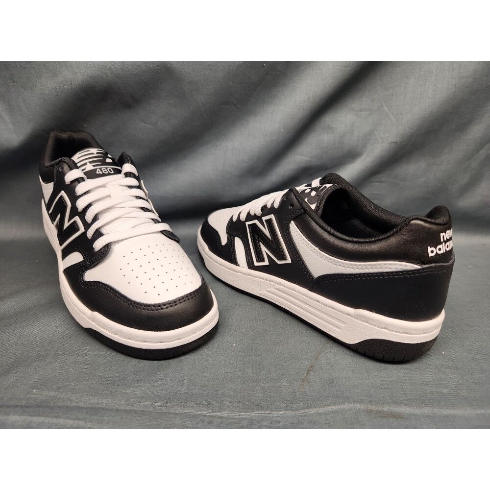 New Balance Boys 480 Sneakers GSB480BW Leather Black White Size 5 NEW IN BOX!